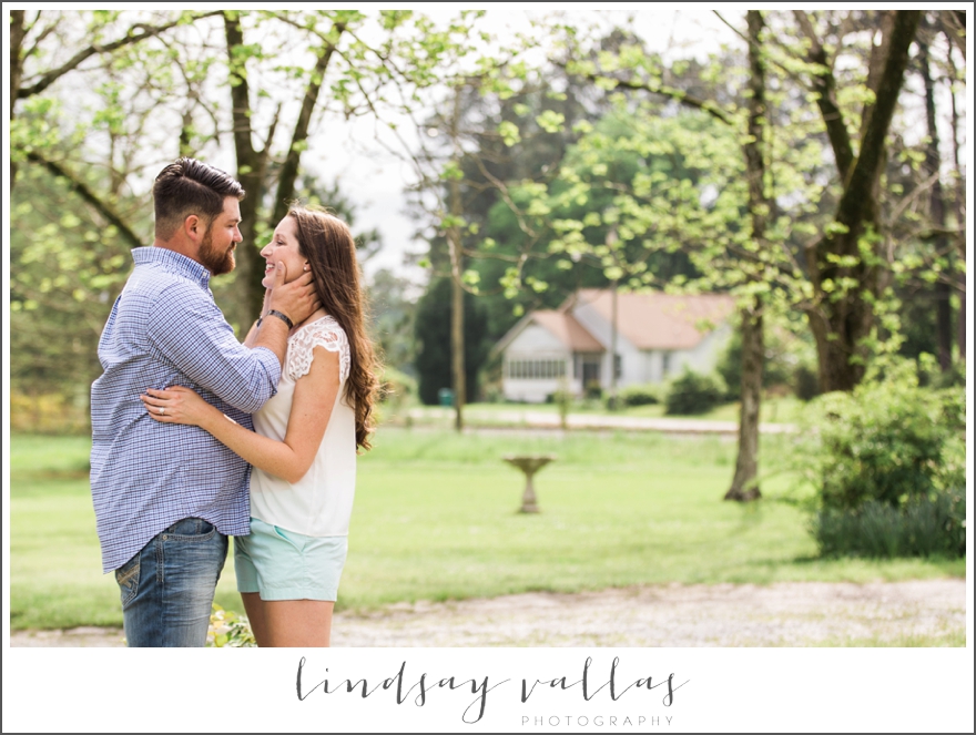 Alyse & Joey Engagements- Mississippi Wedding Photographer Lindsay Vallas Photography_0005