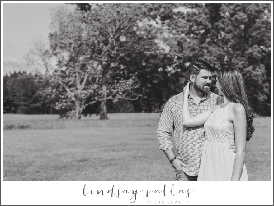 Alyse & Joey Engagements- Mississippi Wedding Photographer Lindsay Vallas Photography_0012