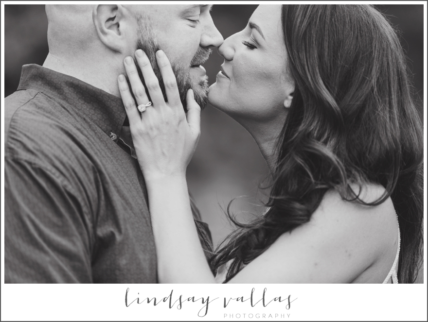 Karyn & Phillip Engagement - Mississippi Wedding Photographer Lindsay Vallas Photography_0015