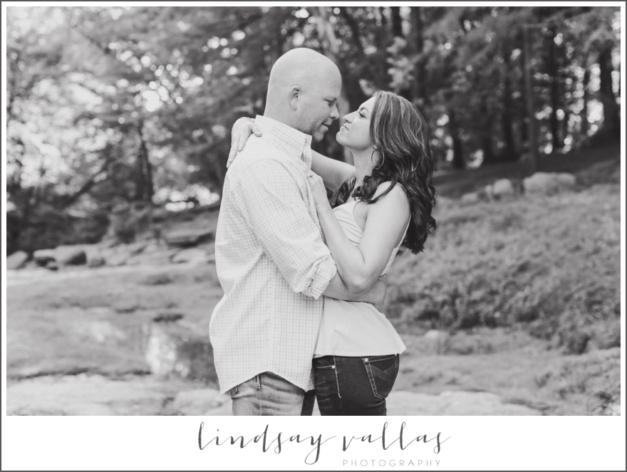 Lindsay & Daniel Engagement- Mississippi Wedding Photographer Lindsay Vallas Photography_0021