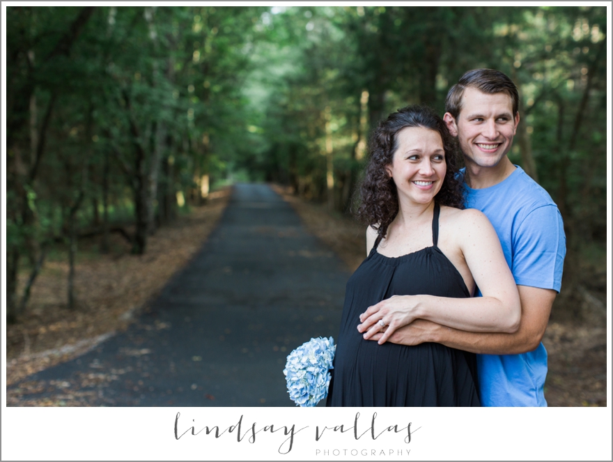 Amanda & Cody Maternity Session - Mississippi Wedding Photographer Lindsay Vallas Photography_0004