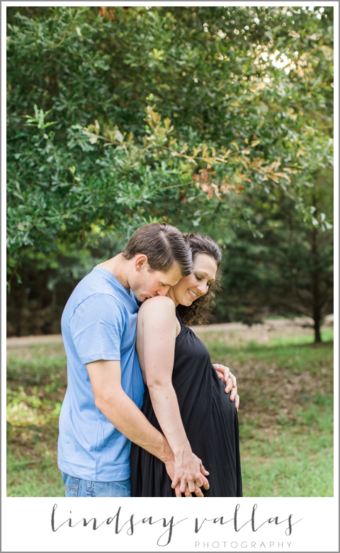 Amanda & Cody Maternity Session - Mississippi Wedding Photographer Lindsay Vallas Photography_0013