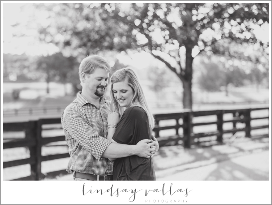 Amanda Strong Engagements - Mississippi Wedding Photographer Lindsay Vallas Photography_0014