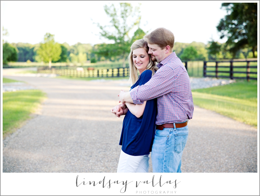 Amanda Strong Engagements - Mississippi Wedding Photographer Lindsay Vallas Photography_0019