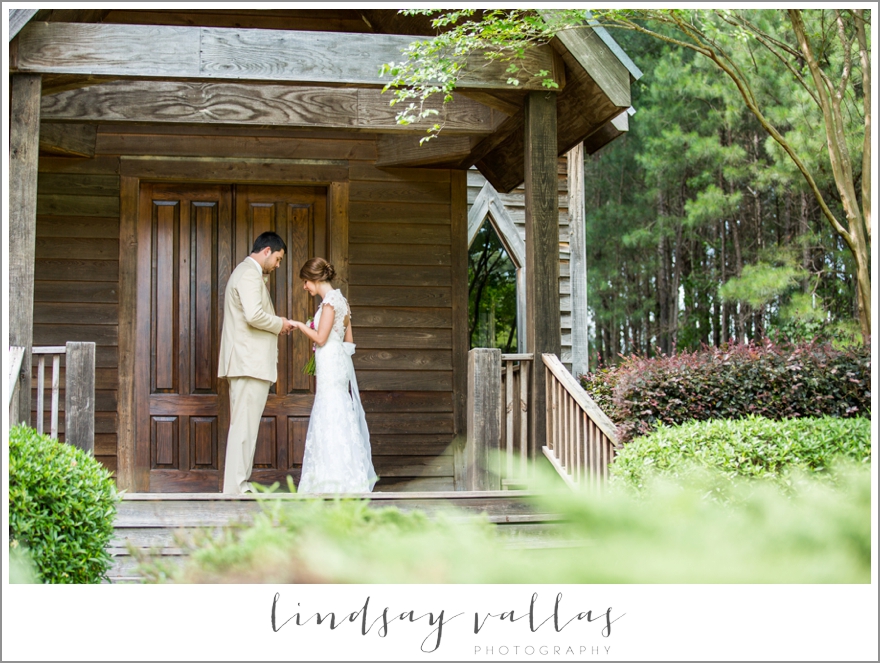 Jessica & Josh Wedding - Mississippi Wedding Photographer Lindsay Vallas Photography_0018