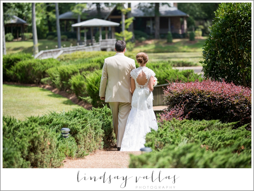 Jessica & Josh Wedding - Mississippi Wedding Photographer Lindsay Vallas Photography_0025