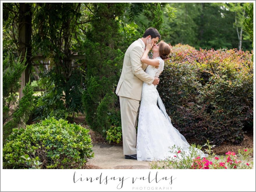 Jessica & Josh Wedding - Mississippi Wedding Photographer Lindsay Vallas Photography_0027