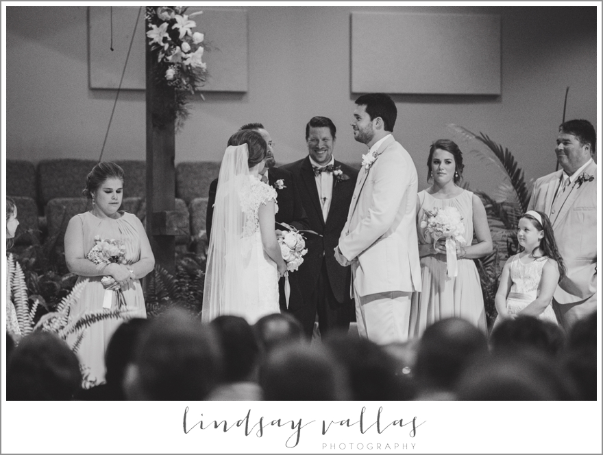 Jessica & Josh Wedding - Mississippi Wedding Photographer Lindsay Vallas Photography_0039