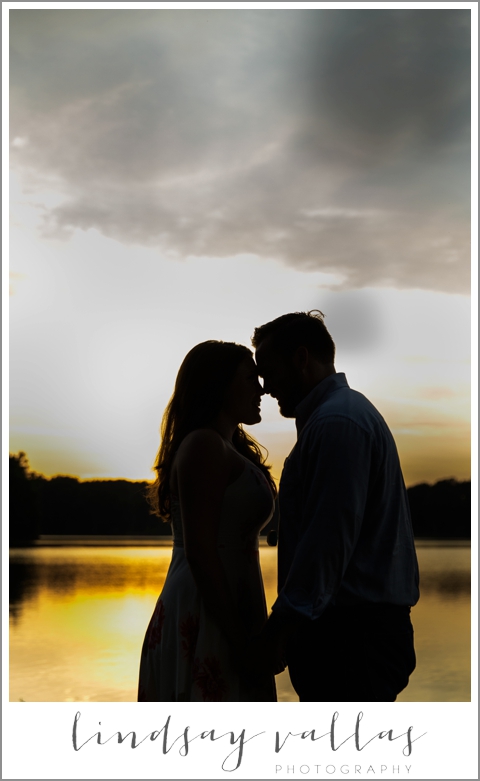 Sarah & Andrew Engagements - Mississippi Wedding Photographer Lindsay Vallas Photography_0026