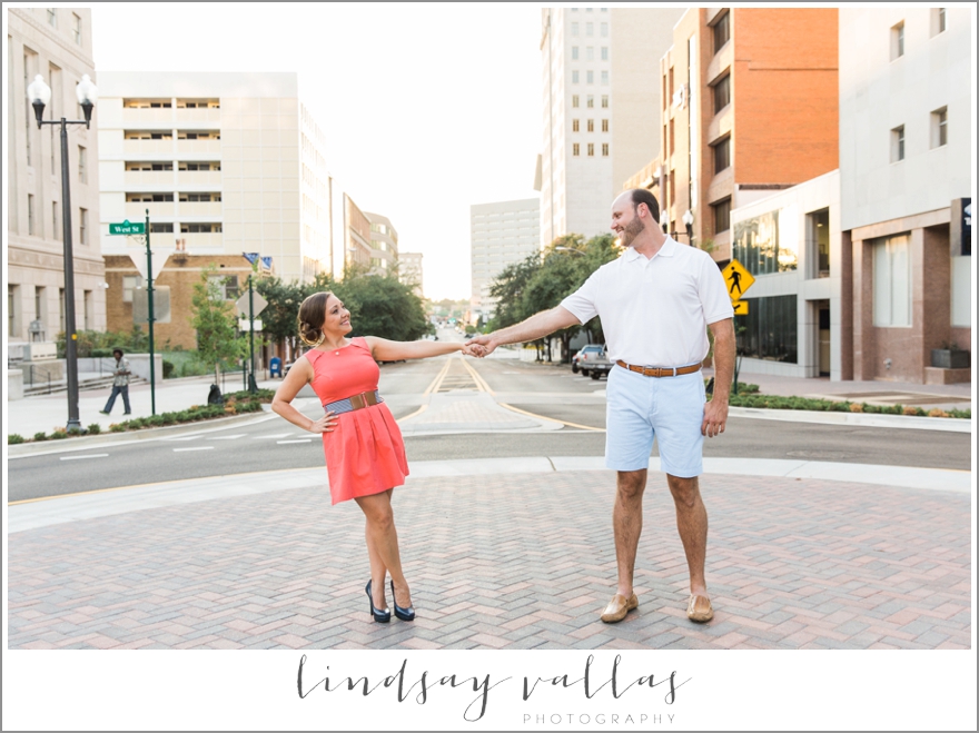 Amanda & Brad Engagements- Mississippi Wedding Photographer Lindsay Vallas Photography_0023