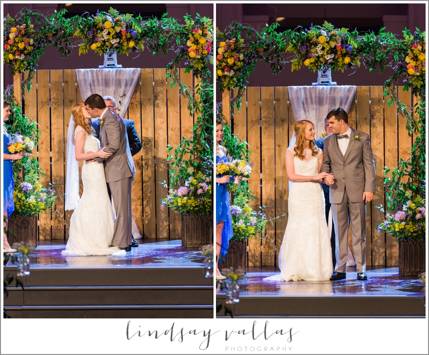 Elizabeth & Bo Wedding - Mississippi Wedding Photographer Lindsay Vallas Photography_0015