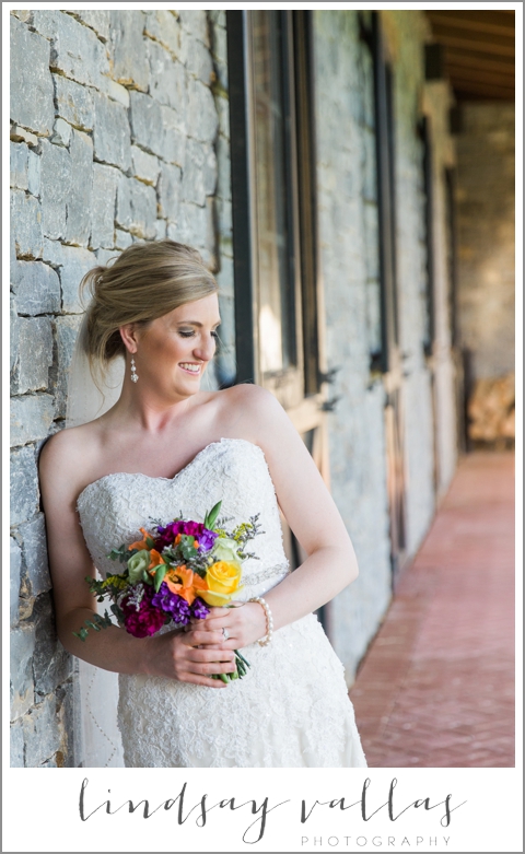 Amanda Strong Bridals - Mississippi Wedding Photographer Lindsay Vallas Photography_0004