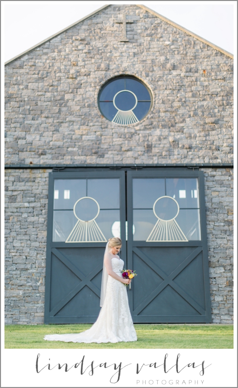 Amanda Strong Bridals - Mississippi Wedding Photographer Lindsay Vallas Photography_0010