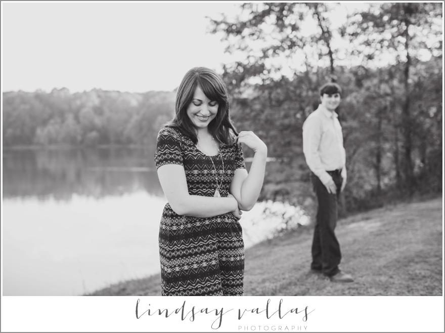 Adrienne & Joel Engagement- Mississippi Wedding Photographer Lindsay Vallas Photography_0016