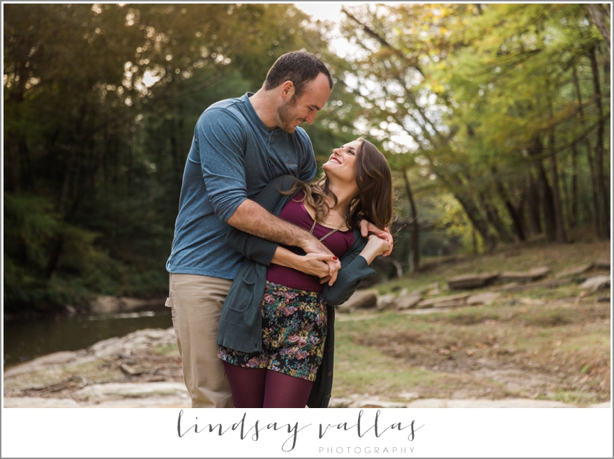 Sara & Corey Engagements- Mississippi Wedding Photographer - Lindsay Vallas Photography_0014