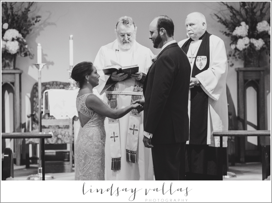 Amanda & Brad Wedding - Mississippi Wedding Photographer - Lindsay Vallas Photography_0047