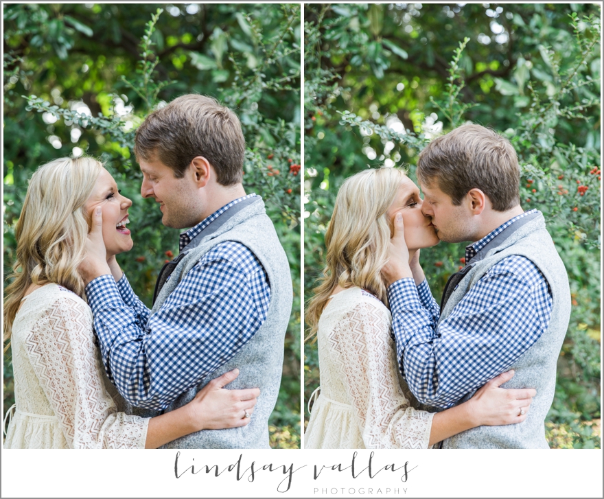Chelsea & Brandon Engagement Session - Mississippi Wedding Photographer - Lindsay Vallas Photography_0015