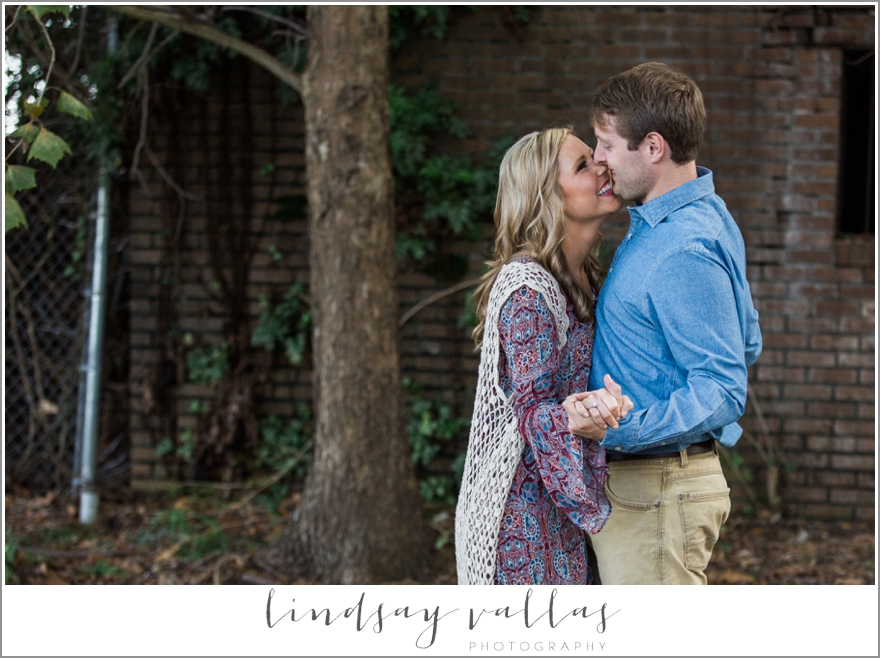 Chelsea & Brandon Engagement Session - Mississippi Wedding Photographer - Lindsay Vallas Photography_0026