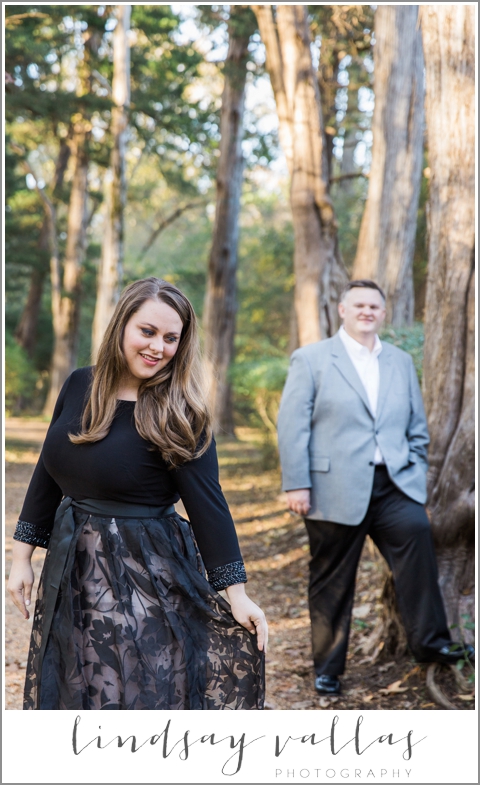 Meredith & Micah Engagements - Mississippi Wedding Photographer - Lindsay Vallas Photography_0024