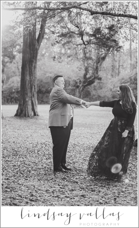 Meredith & Micah Engagements - Mississippi Wedding Photographer - Lindsay Vallas Photography_0041