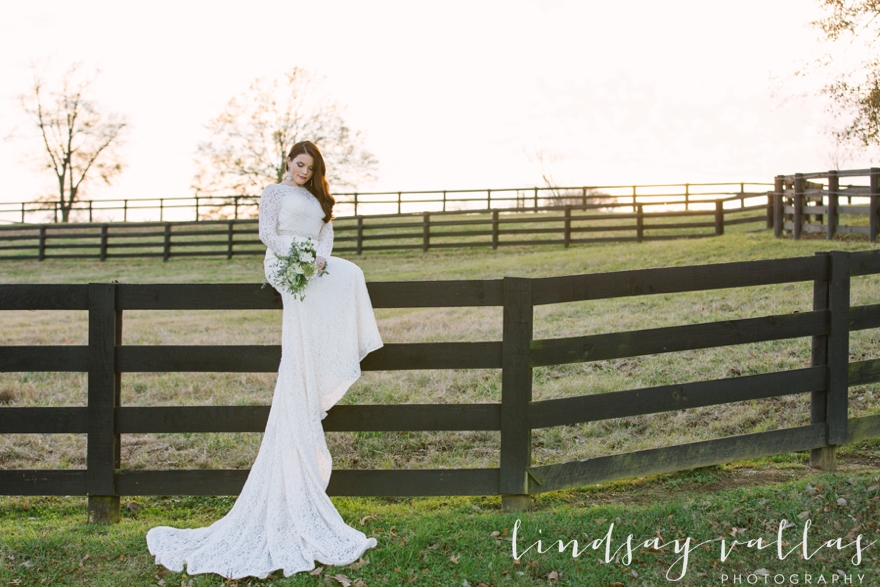 Sarah Allen's Bridal Session- Mississippi Wedding Photographer - Lindsay Vallas Photography_0019