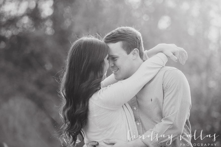 Kelsey & Cameron's Engagement Session - Mississippi Wedding Photographer - Lindsay Vallas Photography_0026