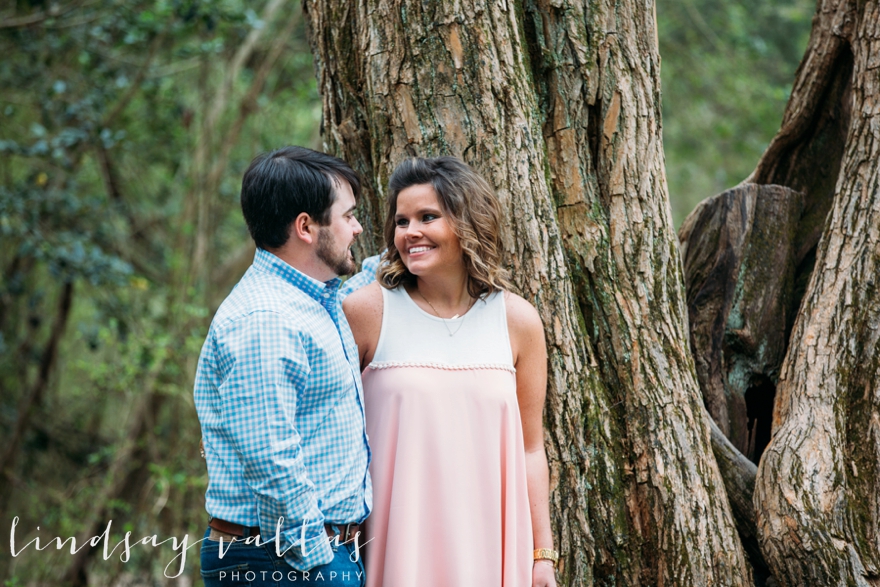 Katy Rose & Jordan Engagement Session - Mississippi Wedding Photographer - Lindsay Vallas Photography_0014