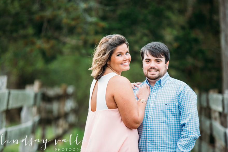 Katy Rose & Jordan Engagement Session - Mississippi Wedding Photographer - Lindsay Vallas Photography_0017