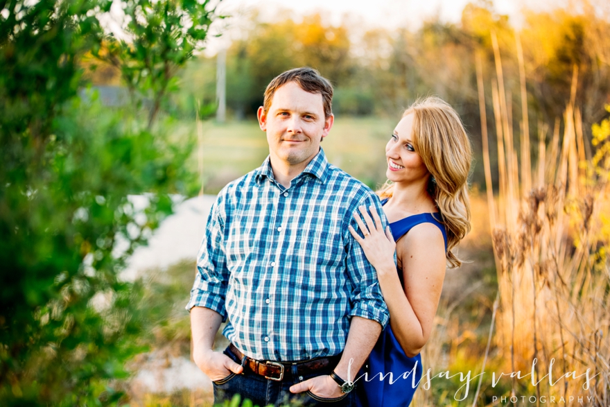 Mandy & Brian Engagement - Mississippi Wedding Photographer - Lindsay Vallas Photography_0011