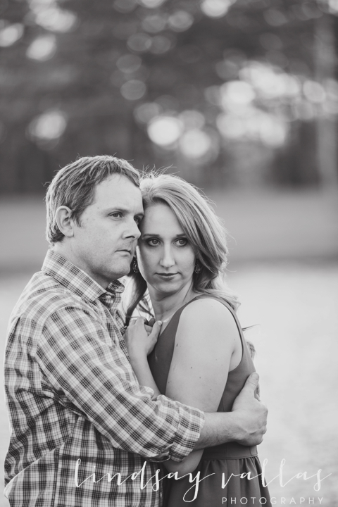 Mandy & Brian Engagement - Mississippi Wedding Photographer - Lindsay Vallas Photography_0013