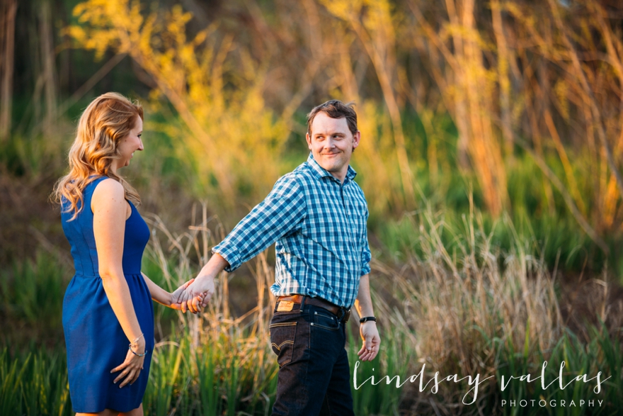 Mandy & Brian Engagement - Mississippi Wedding Photographer - Lindsay Vallas Photography_0018