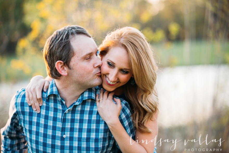 Mandy & Brian Engagement - Mississippi Wedding Photographer - Lindsay Vallas Photography_0019