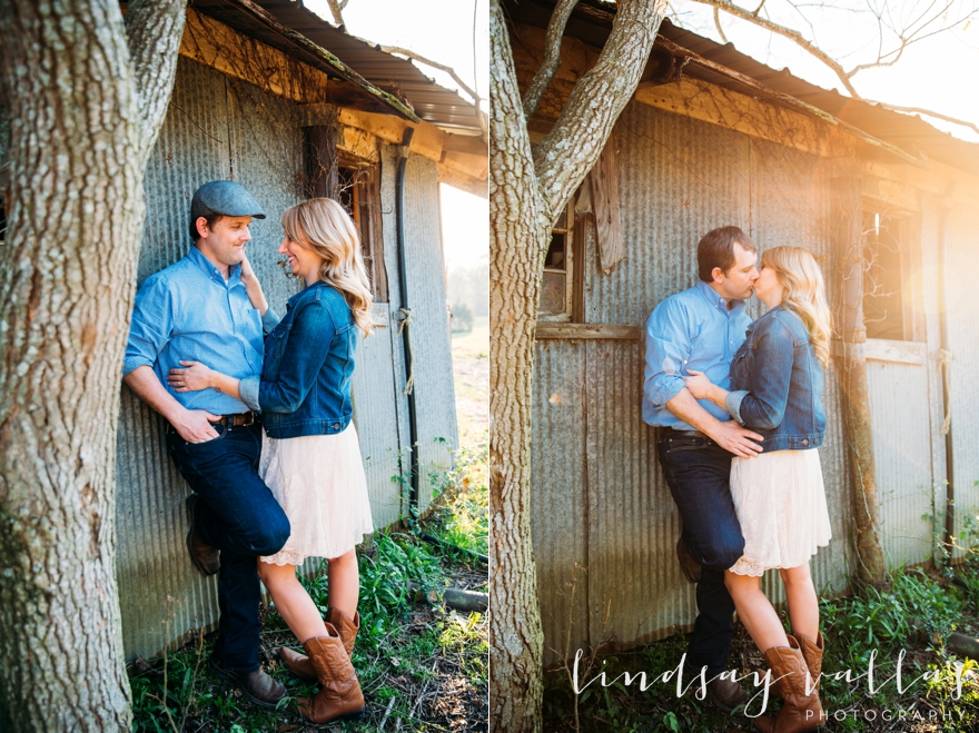 Mandy & Brian Engagement - Mississippi Wedding Photographer - Lindsay Vallas Photography_0022