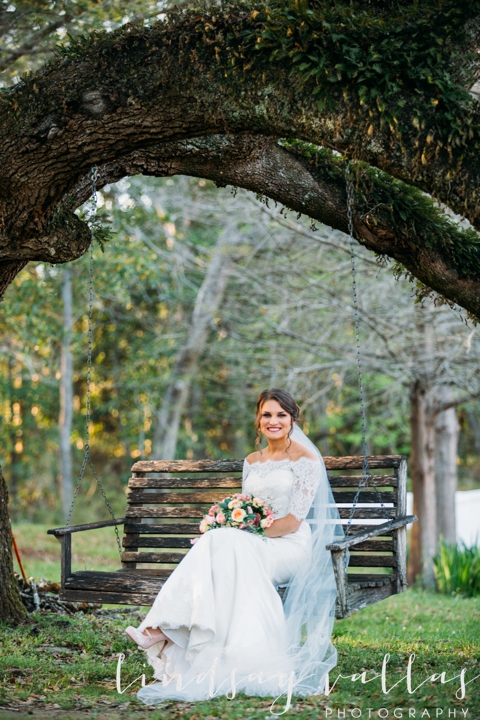 Sara Todd Bridal Session - Mississippi Wedding Photographer - Lindsay Vallas Photography_0015
