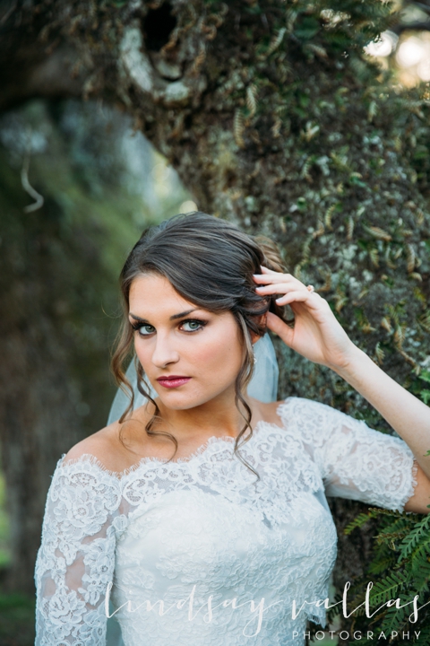 Sara Todd Bridal Session - Mississippi Wedding Photographer - Lindsay Vallas Photography_0018