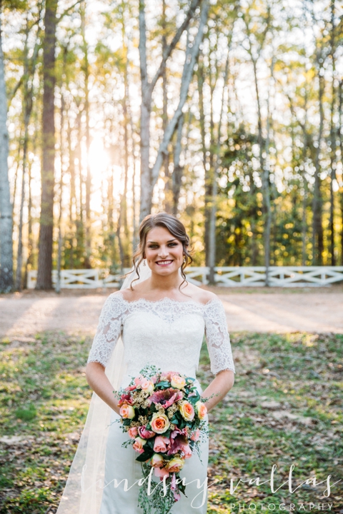 Sara Todd Bridal Session - Mississippi Wedding Photographer - Lindsay Vallas Photography_0020