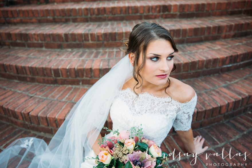 Sara Todd Bridal Session - Mississippi Wedding Photographer - Lindsay Vallas Photography_0026