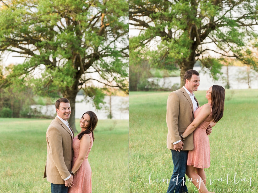 Lauren & Toby Engagement Session- Mississippi Wedding Photographer - Lindsay Vallas Photography_0029