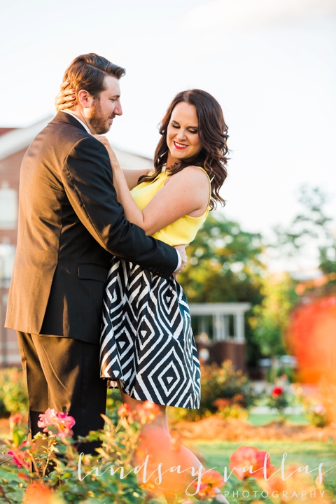 Theo & Kelly Engagement - Mississippi Wedding Photographer - Lindsay Vallas Photography_0027