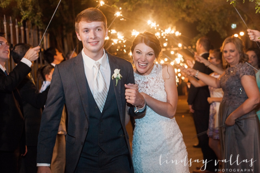 Caroline & Matthew - Mississippi Wedding Photographer - Lindsay Vallas Photography_0115