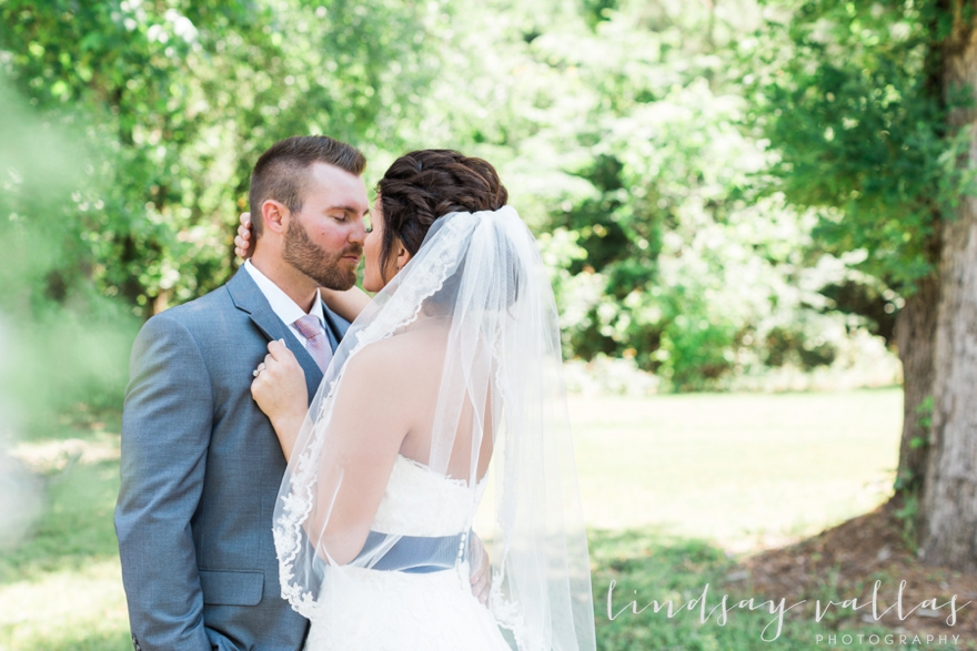 Karli & Jareth- Mississippi Wedding Photographer - Lindsay Vallas Photography_0025