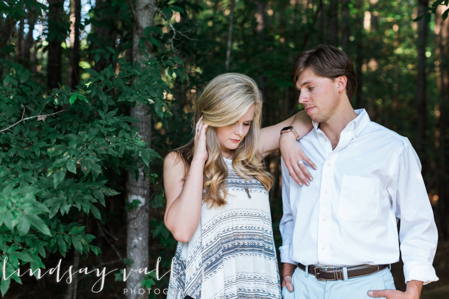 Natalie & Alex- Mississippi Wedding Photographer - Lindsay Vallas Photography_0005