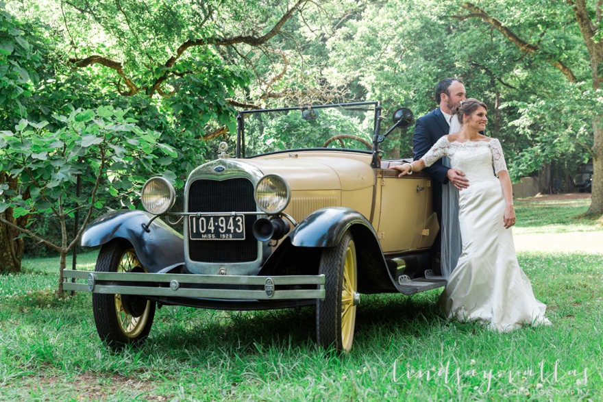 Sara & Corey Wedding - Mississippi Wedding Photographer - Lindsay Vallas Photography_0084