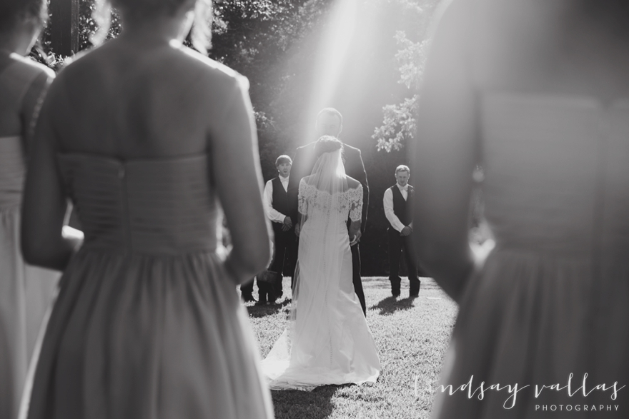 Sara & Corey Wedding - Mississippi Wedding Photographer - Lindsay Vallas Photography_0101