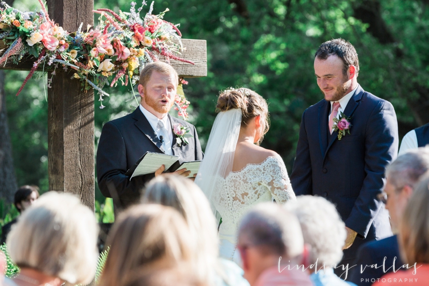 Sara & Corey Wedding - Mississippi Wedding Photographer - Lindsay Vallas Photography_0104