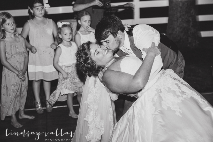Katy Rose & Jordan Wedding - Mississippi Wedding Photographer - Lindsay Vallas Photography_0061