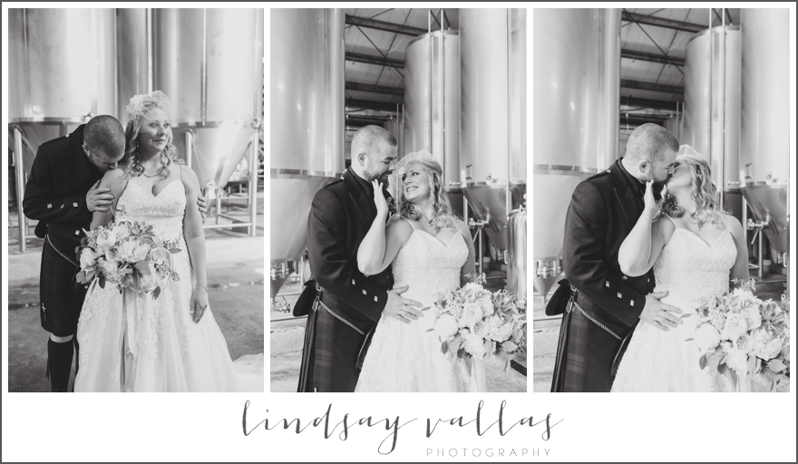 Jessica and Lucas Wedding - Mississippi Wedding Photographer Lindsay Vallas Photography_0033.jpg