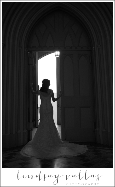 Samantha Donahue Bridals - Mississippi Wedding Photographer Lindsay Vallas Photography_0006.jpg