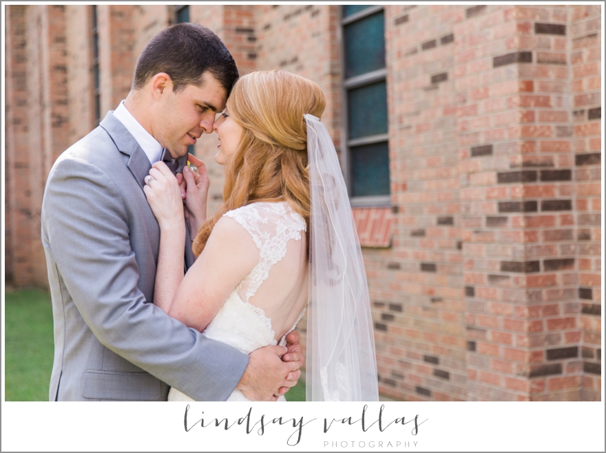 Elizabeth & Bo Wedding - Mississippi Wedding Photographer Lindsay Vallas Photography_0001