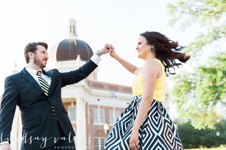 Theo & Kelly Engagement - Mississippi Wedding Photographer - Lindsay Vallas Photography_0001